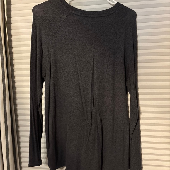 American Eagle Outfitters Charcoal Long Sleeve Tee - Picture 2 of 4